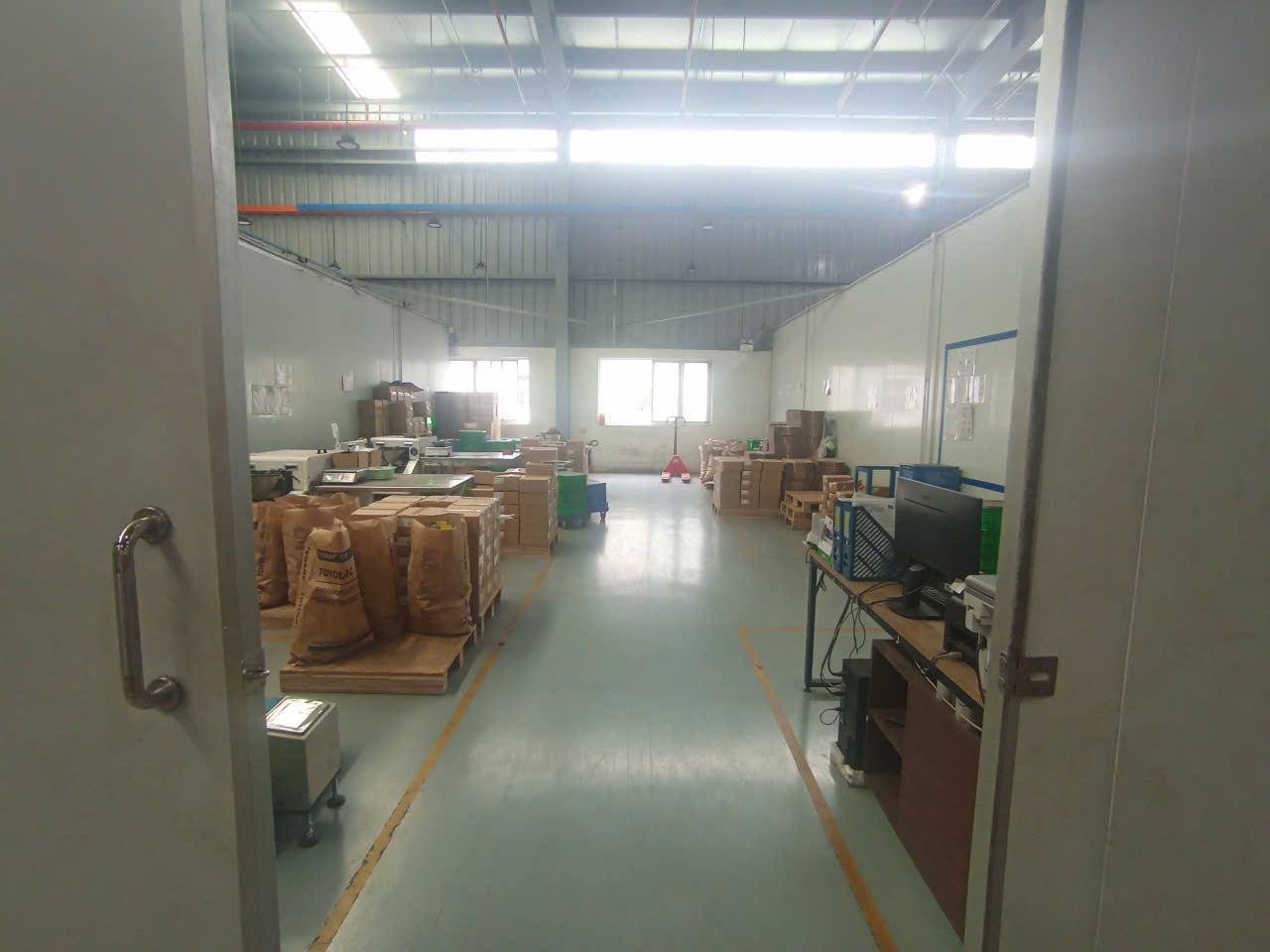 Thread-locking solution treatment production line.jpg